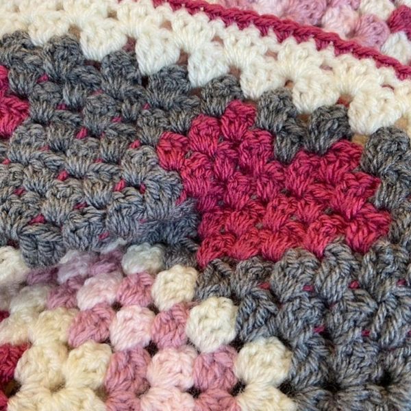 پتو/ شال مبل قلاب بافی مدل وَلن