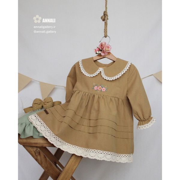 پیراهن دخترانه امِلی رنگ عسلی