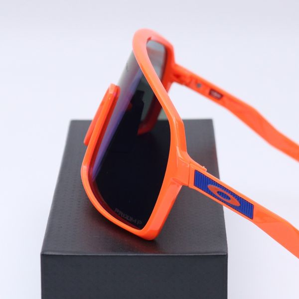 عینک از برند OAKLEY کد 181451