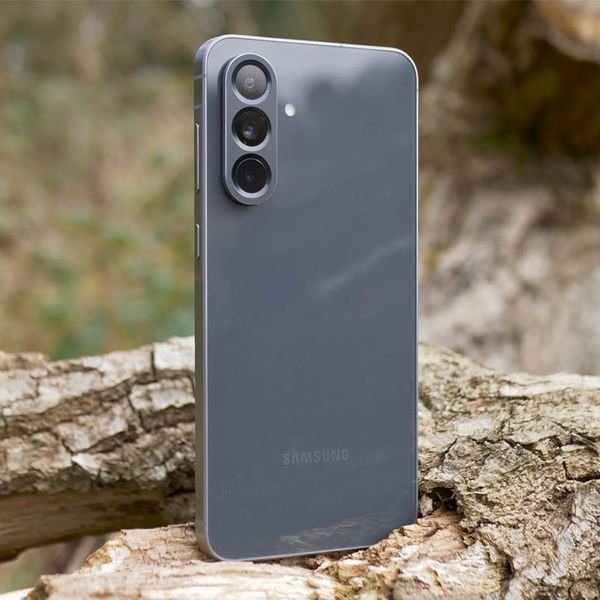 گوشی موبایل سامسونگ مدل Galaxy A56 دو سیم کارت ظرفیت 256 گیگابایت و رم 8گیگابایت