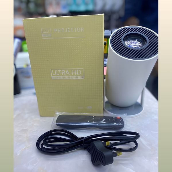 ویدئو پروژکتور قابل حمل HY300 کیفیت Ultra HD
