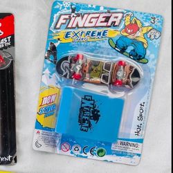 اسکیت بورد انگشتی