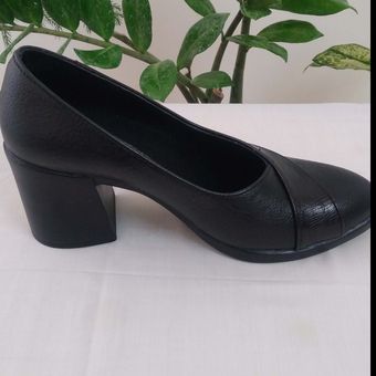 کفش زنانه مشکی  با پاشنه 5سانتی مدل آرمینا کد368