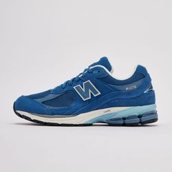 کفش اورجینال New Balance 2002r