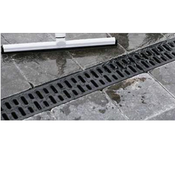 گاتر گریل پلی آمید با کانال پلی آمید رنگ مشکی عرض 13cm