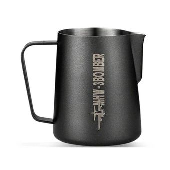 پیچر شیر استیل 600 میلی‌لیتری بمبر MHW‑3BOMBER ورژن 3 مدل Sharp Spout – پیچر حرفه‌ای لاته آرت