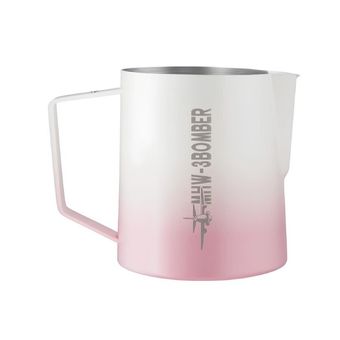 پیچر شیر استیل 500 میلی‌لیتری بمبر MHW‑3BOMBER ورژن 5 مدل Gradient Pink – پیچر حرفه‌ای لاته آرت با دهانه کروکودیلی