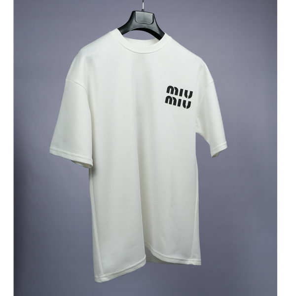 تیشرت وارداتی باکسی طرح miu miu شیری
