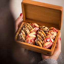 جعبه هدیه مریم تی پنتر