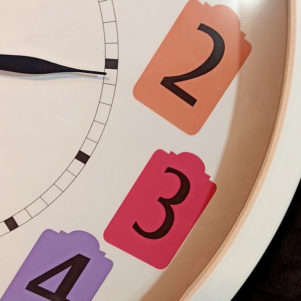 ساعت دیواری لوتوس کد 023