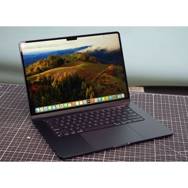 لپتاپ اپل مدل MacBook Air MW1L3 2025 LLA با پردازنده Apple M4، رم 16GB، حافظه SSD با ظرفیت 256GB، نمایشگر 15.3 اینچ Retina، دار