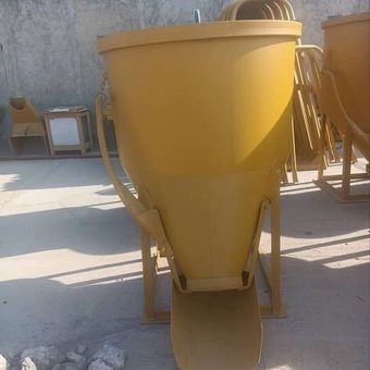 باکت بتن‌ریزی 2000 لیتری تخلیه از بغل اهرمی