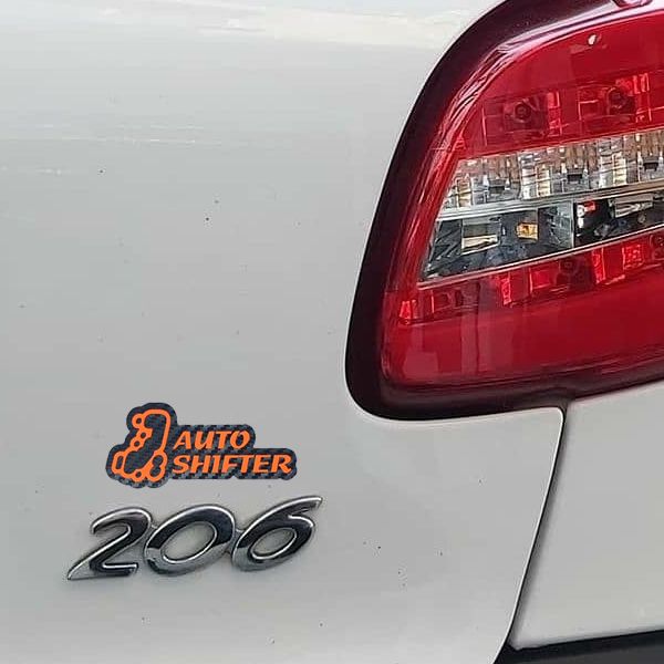 برچسب لیور دنده و بدنه خودرو کد 526 مناسب برای پژو