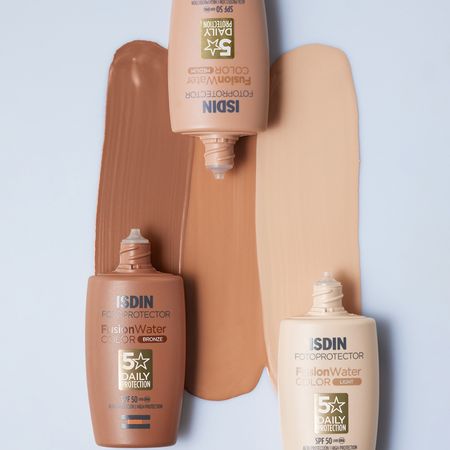 کرم ضدآفتاب فیوژن واتر ایزدین رنگی SPF50