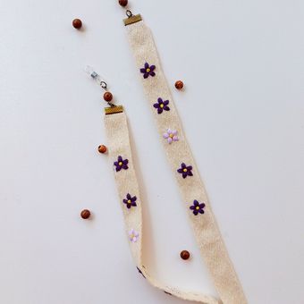 بند عینک گل بنفش