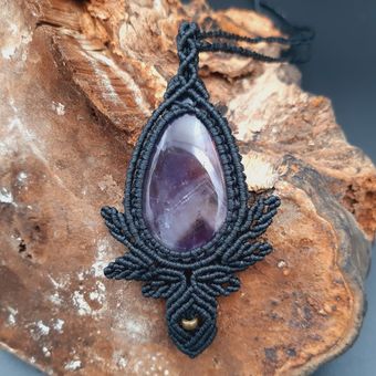 گردنبند مکرومکرمه برگی آمیتیس