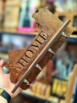 جاکلیدی کلبه هوم چوبی