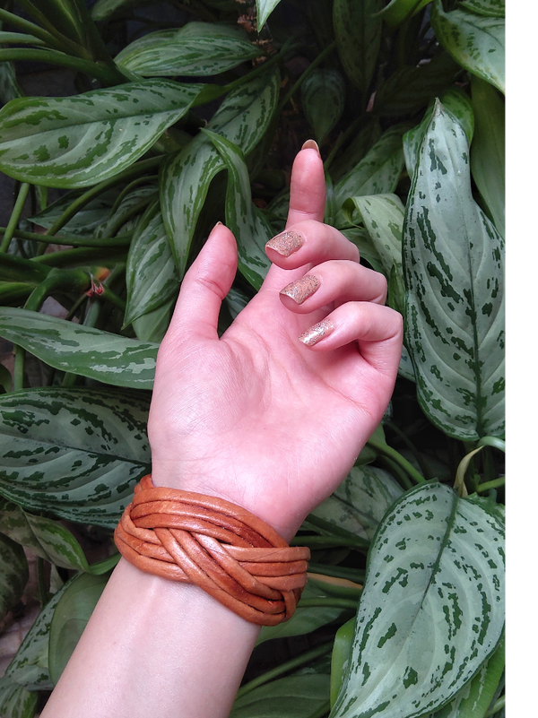 دستبند حصیری استودیو راح