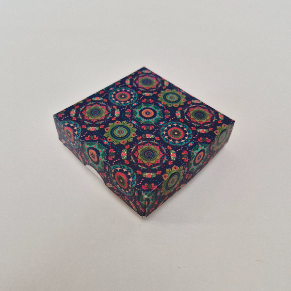 گردنبند زنانه طرح گل تمام نگین