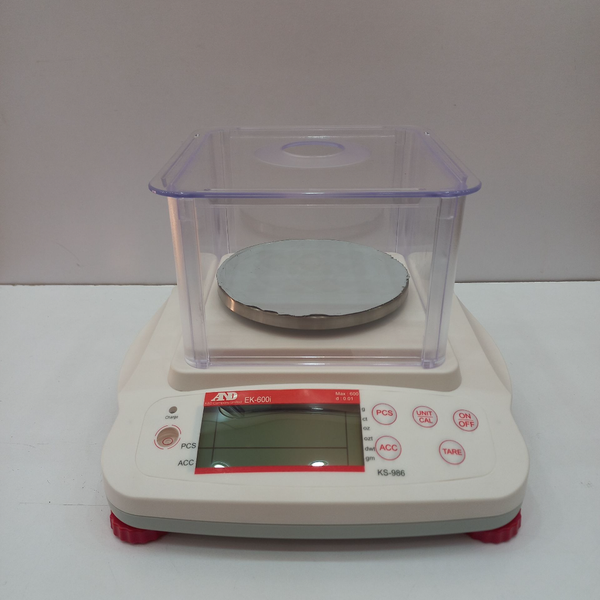 ترازو دیجیتال AND مدل EK-600i