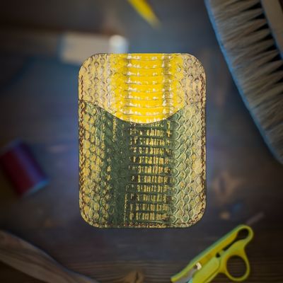 جاکارتی چرم طبیعی مار طلاکوب