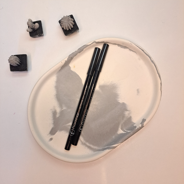 مداد چشم فلورمار