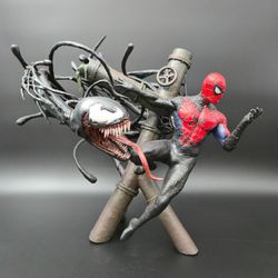 فیگور مرد عنکبوتی و ونوم Spider-Man and Venom