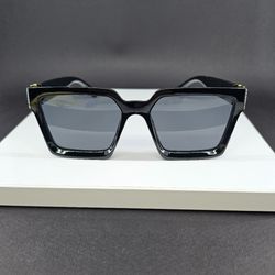 عینک آفتابی پسرانه و دخترانه رنگ مشکی فریم مربعی