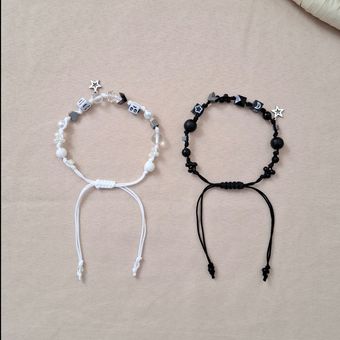 دستبند اسپرت مشکی سفید