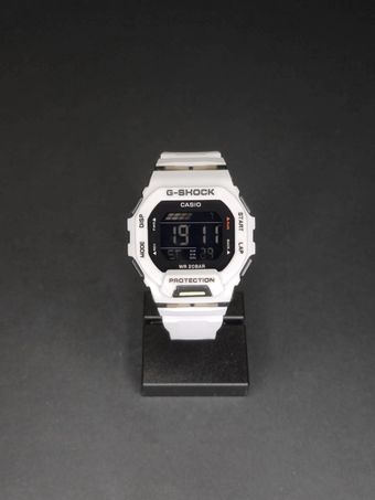 ساعت مچی دیجیتال GBD سفید