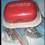 کاور ایرپاد سیلیکونی Airpod Pro/Pro 2 به همراه آویز و زنجیر رنگ قرمز
