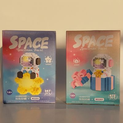 لگو فضانورد چراغدار