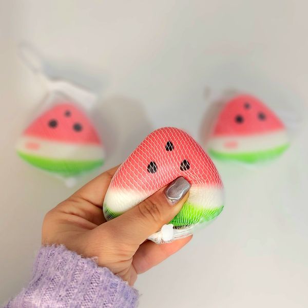 اسکوشی هندوانه برش خورده