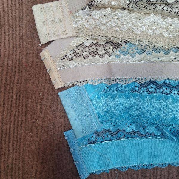 12 عدد سوتین یاردی سایز 75 تا 90 رنگ بندی