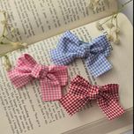 گیره انبری چهار خونه پشت پارچه ای