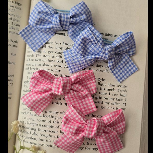 گیره انبری چهار خونه پشت پارچه ای