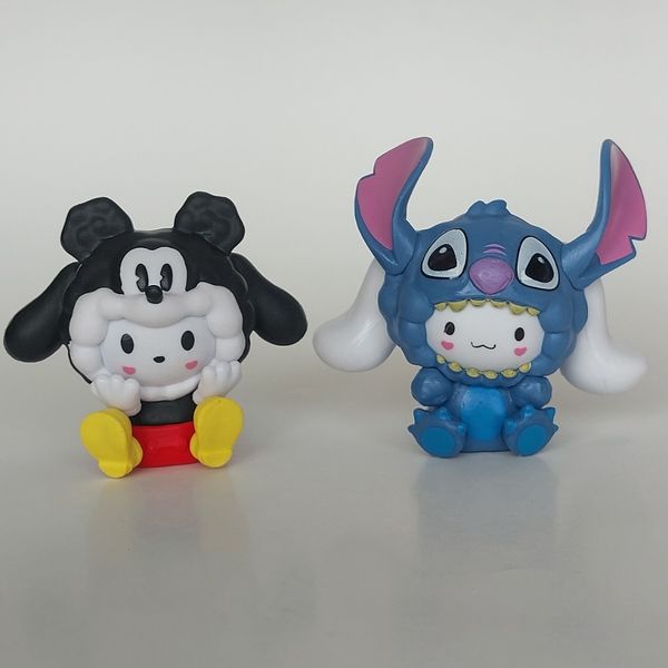 فیگور سانریو با لباس پشمی