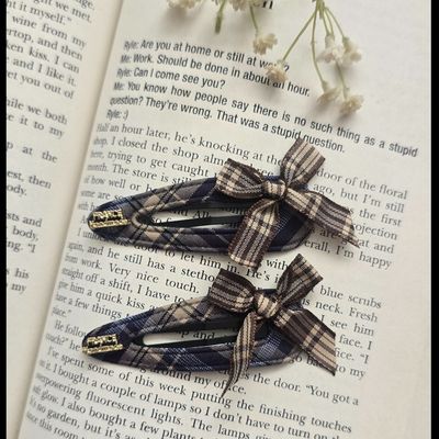 گیره تق تقی پاپیون دار آبی