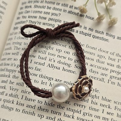 کش موی گل و مروارید قهوه ای