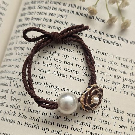 کش موی گل و مروارید قهوه ای