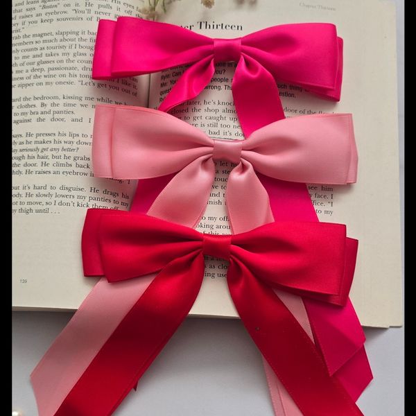 گیره انبری ساتنی دنباله دار صورتی