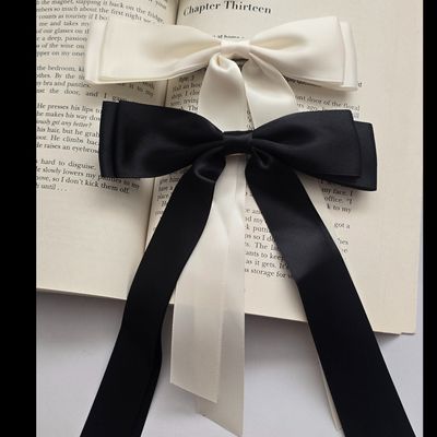 گیره انبری ساتنی دنباله دار سفید و مشکی