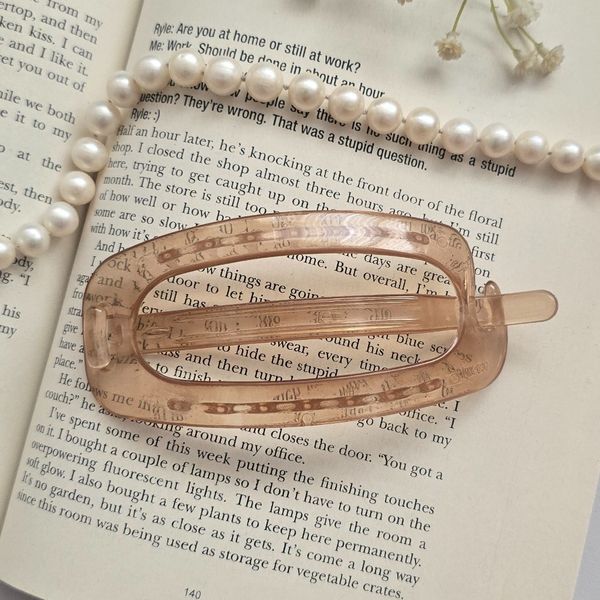 کلیپس هلالی