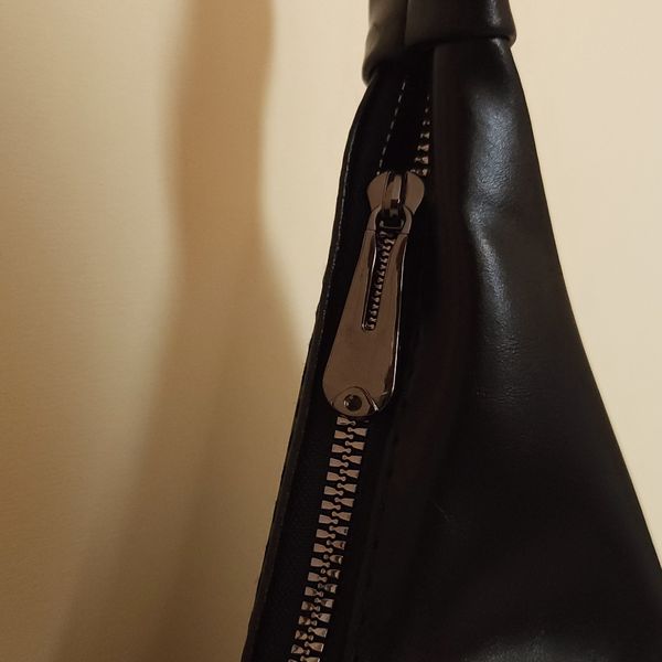 کیف دوشی چرم نوما