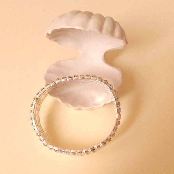 دستبند کشی نگین