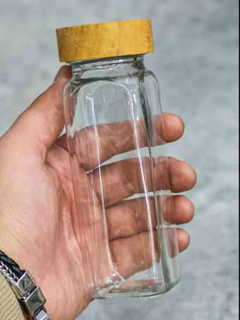 مکارتی درب چوبی