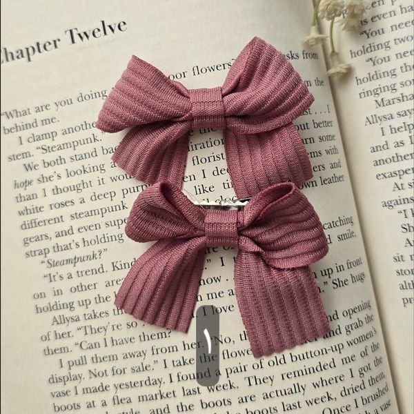 گیره کوچک پارچه ای