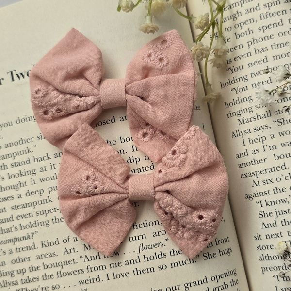 گیره کوچک خامه دوزی