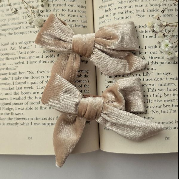 گیره انبری مخمل