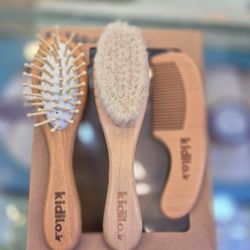 ست شانه وبرس چوبی 3نیکه نوزادی برند کیدیلو kidilo